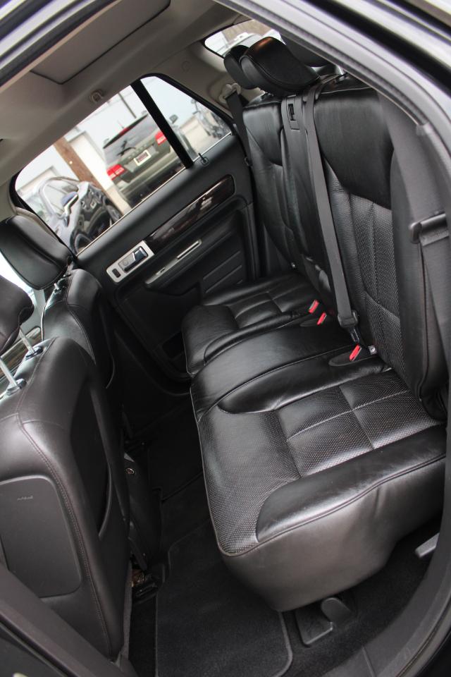 Lincoln MKX AWD 4dr 2010