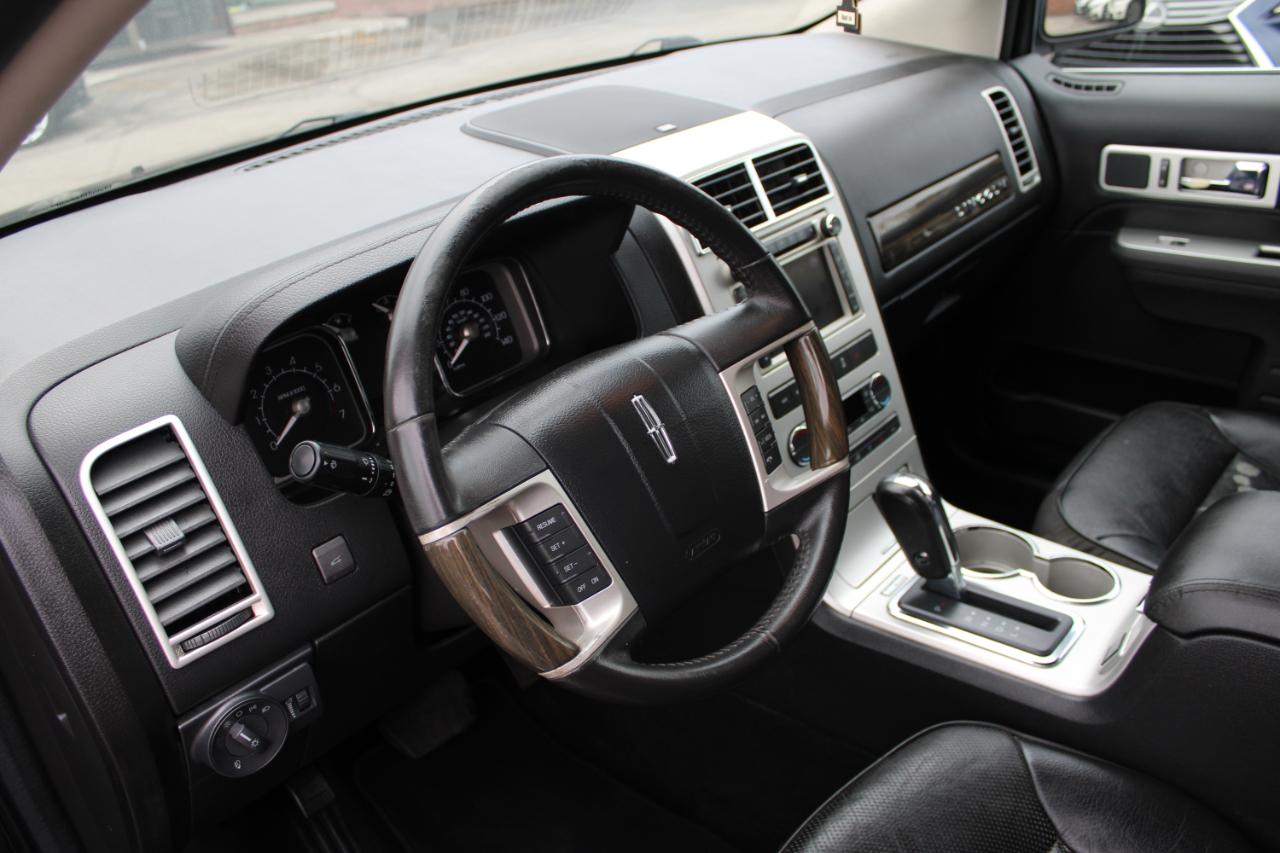 Lincoln MKX AWD 4dr 2010