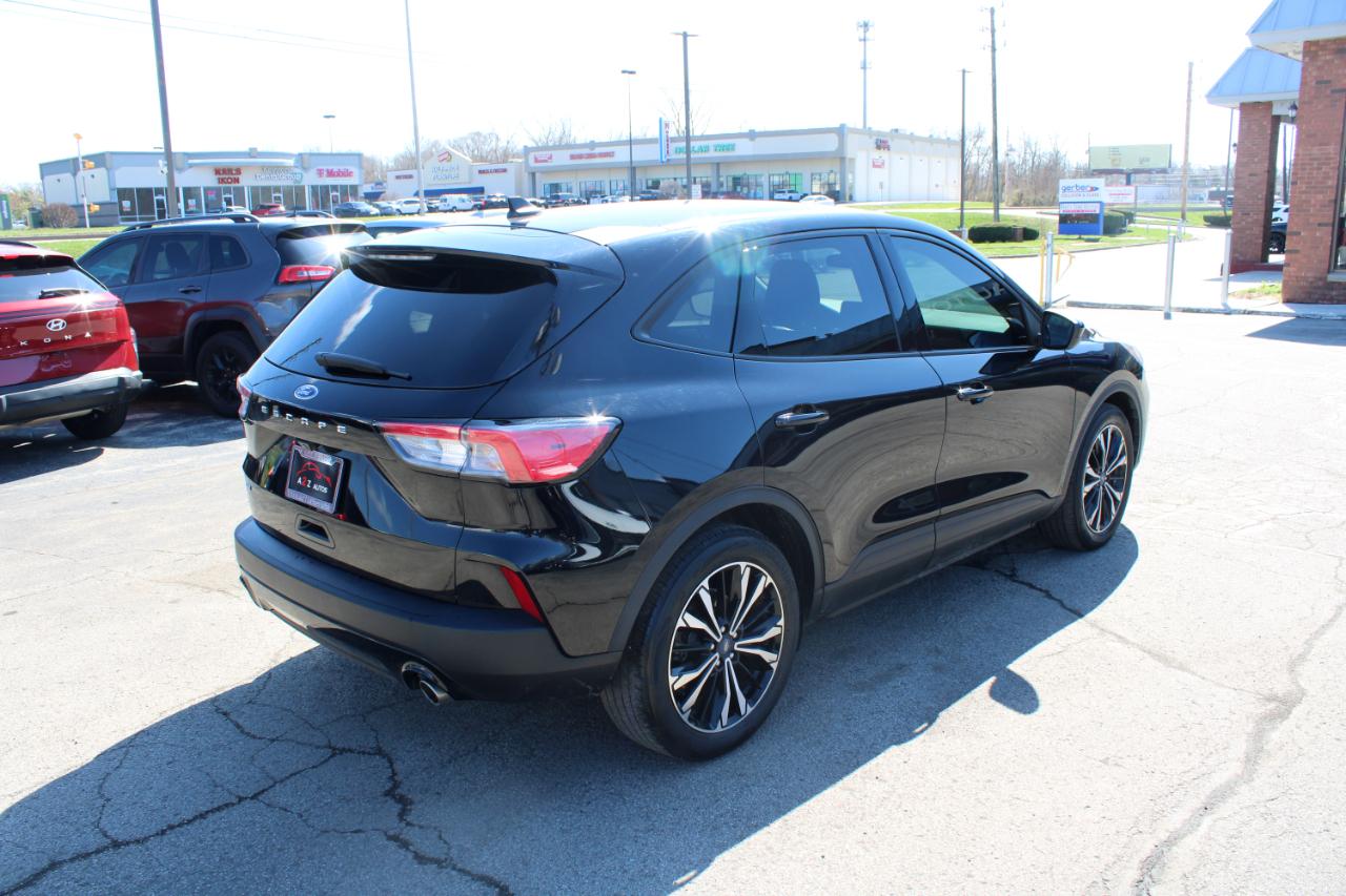 Ford Escape SE FWD 2021