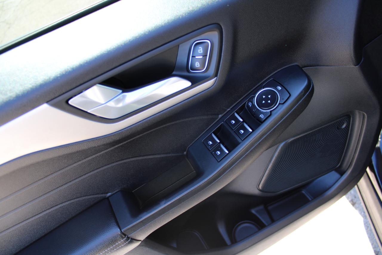 Ford Escape SE FWD 2021