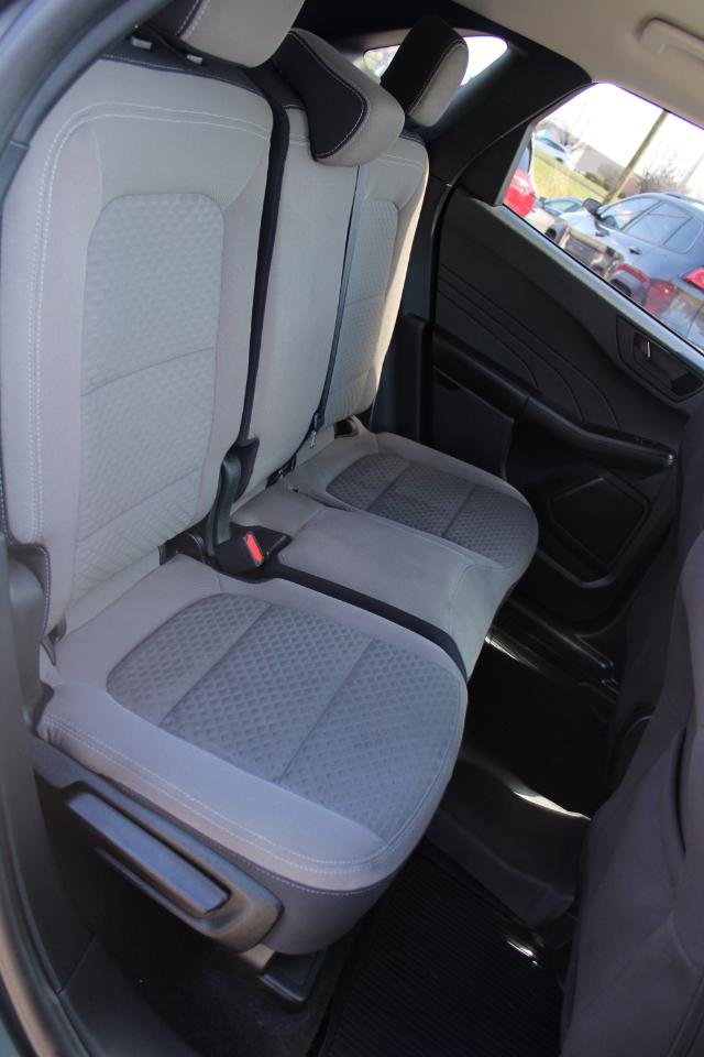 Ford Escape SE Hybrid FWD 2022