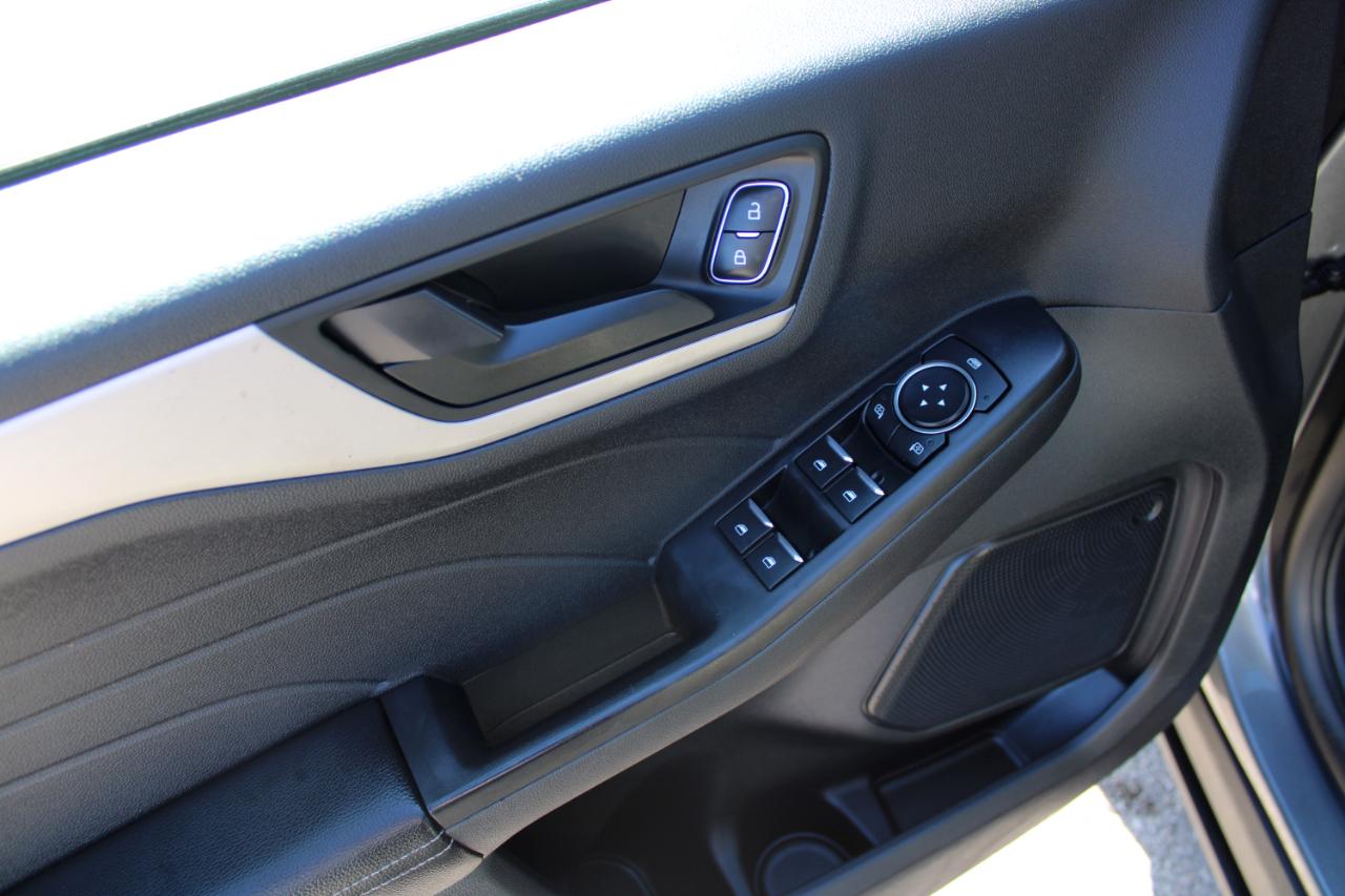 Ford Escape SE Hybrid FWD 2022