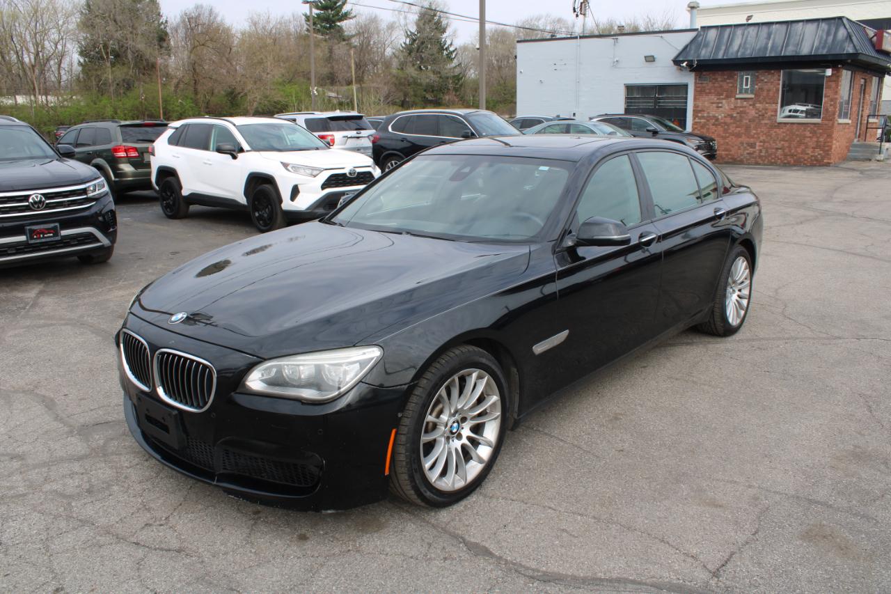 BMW 7 Series 4dr Sdn 750Li xDrive AWD 2015