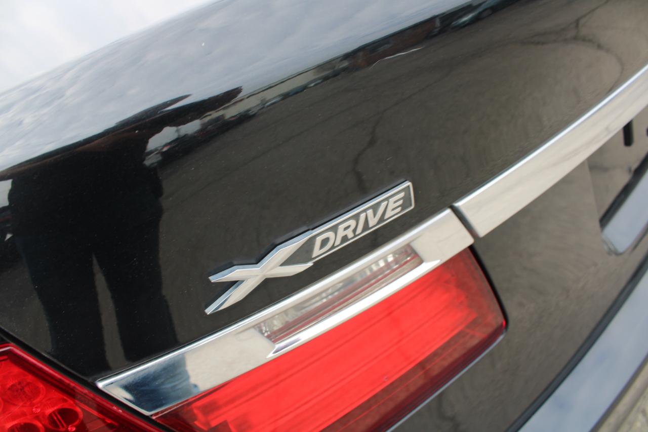 BMW 7 Series 4dr Sdn 750Li xDrive AWD 2015