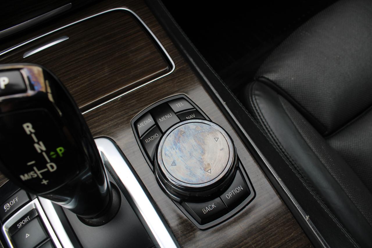 BMW 7 Series 4dr Sdn 750Li xDrive AWD 2015