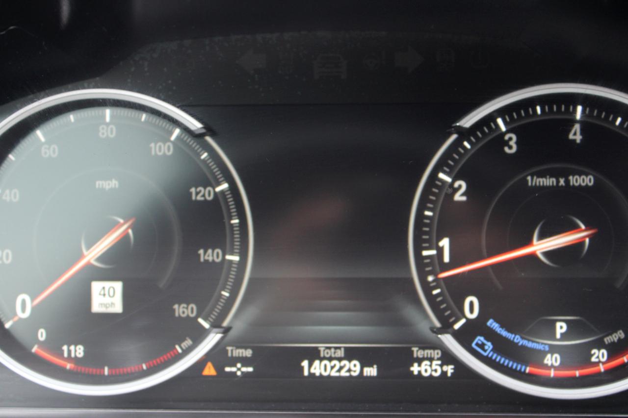 BMW 7 Series 4dr Sdn 750Li xDrive AWD 2015