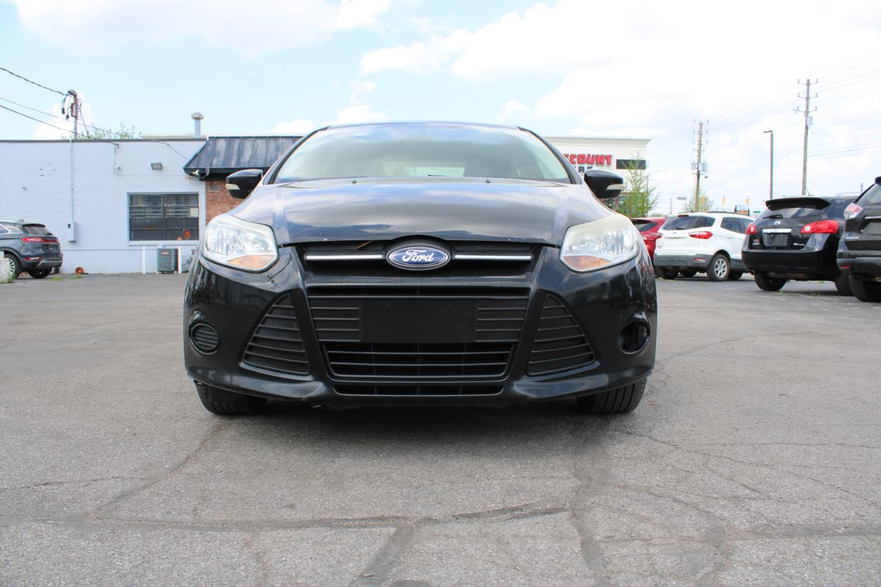 Ford Focus 4dr Sdn SE 2013