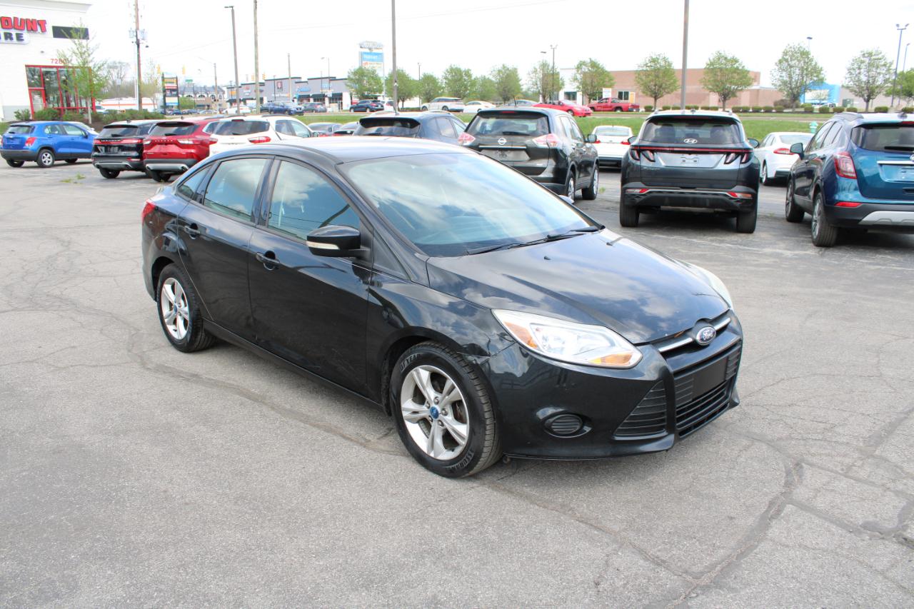 Ford Focus 4dr Sdn SE 2013