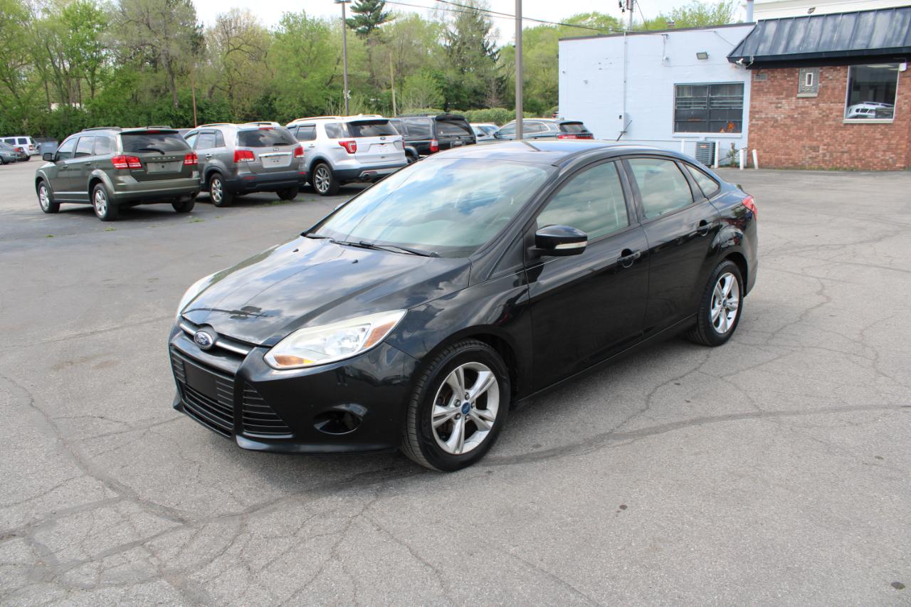 Ford Focus 4dr Sdn SE 2013