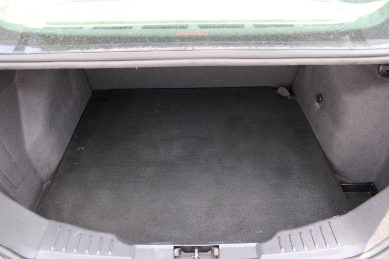 Ford Focus 4dr Sdn SE 2013