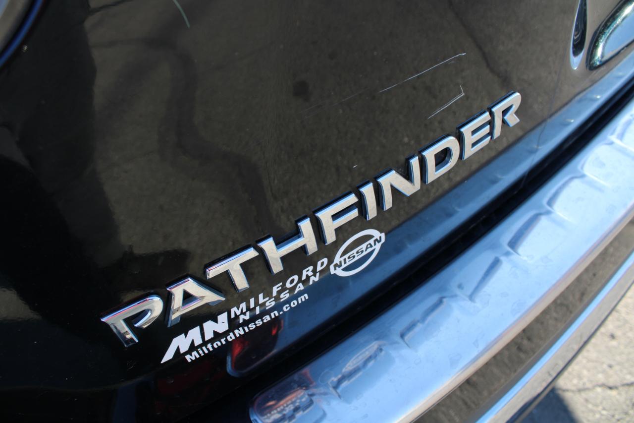 Nissan Pathfinder 4WD 4dr Platinum 2015