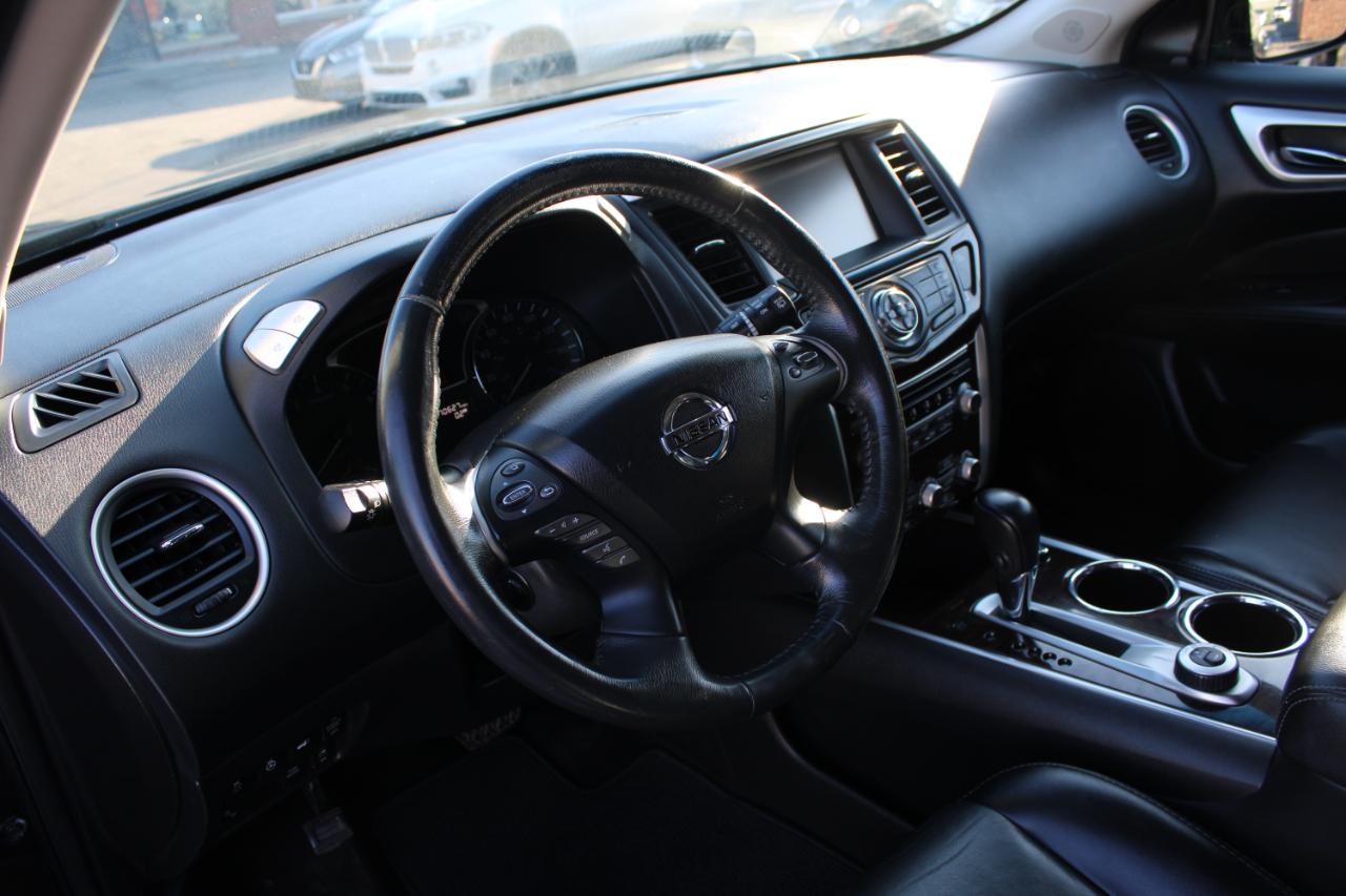 Nissan Pathfinder 4WD 4dr Platinum 2015