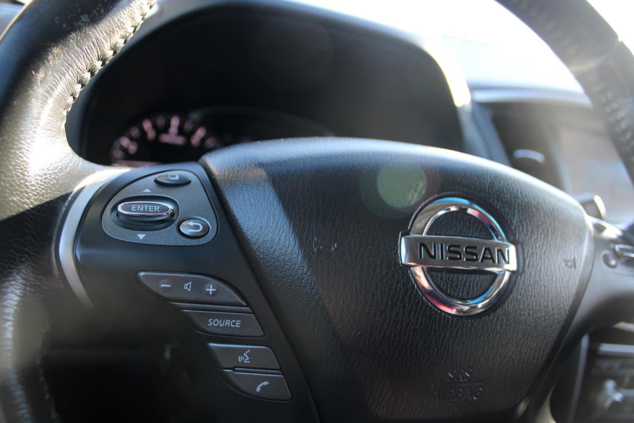 Nissan Pathfinder 4WD 4dr Platinum 2015