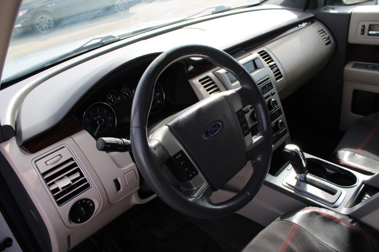 Ford Flex 4dr SEL FWD 2011