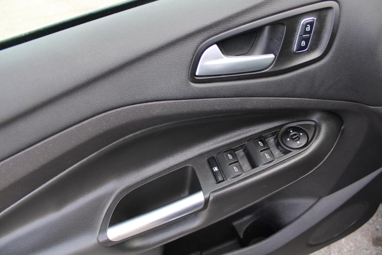 Ford Escape 4WD 4dr SE 2016