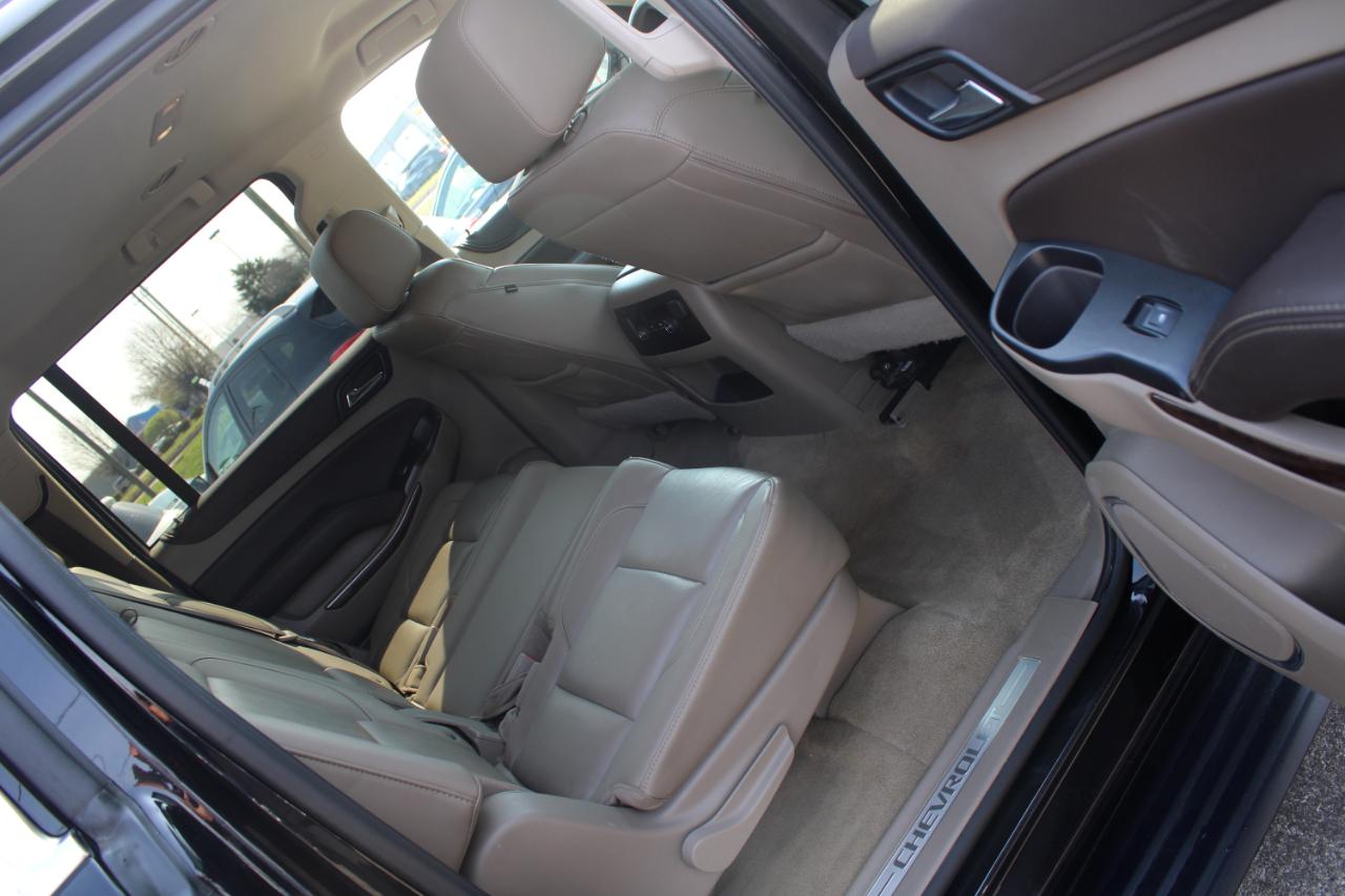 Chevrolet Suburban 2WD 4dr 1500 LT 2018