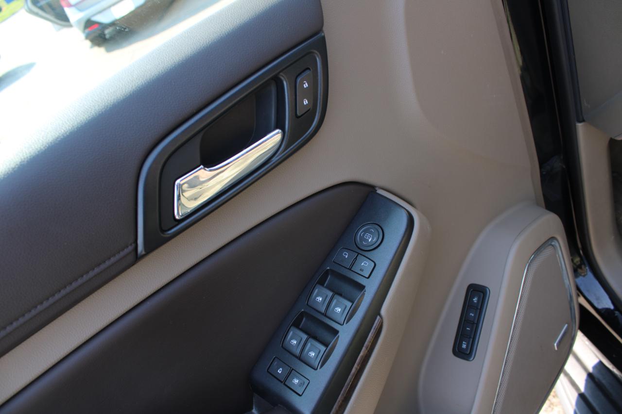 Chevrolet Suburban 2WD 4dr 1500 LT 2018