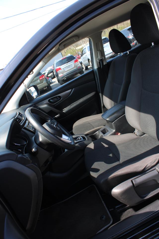 Nissan Rogue Sport AWD S 2017