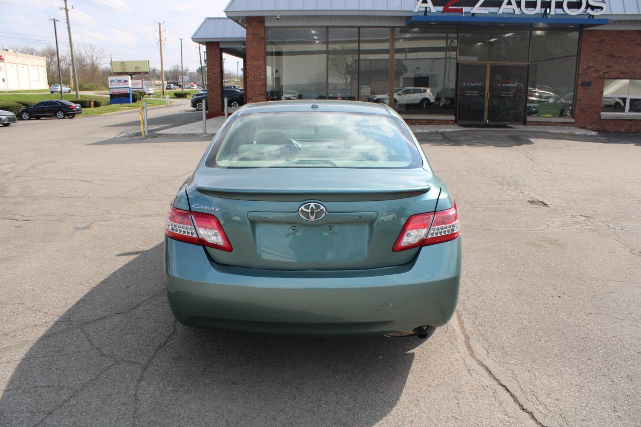 Toyota Camry 4dr Sdn I4 Man (Natl) 2010