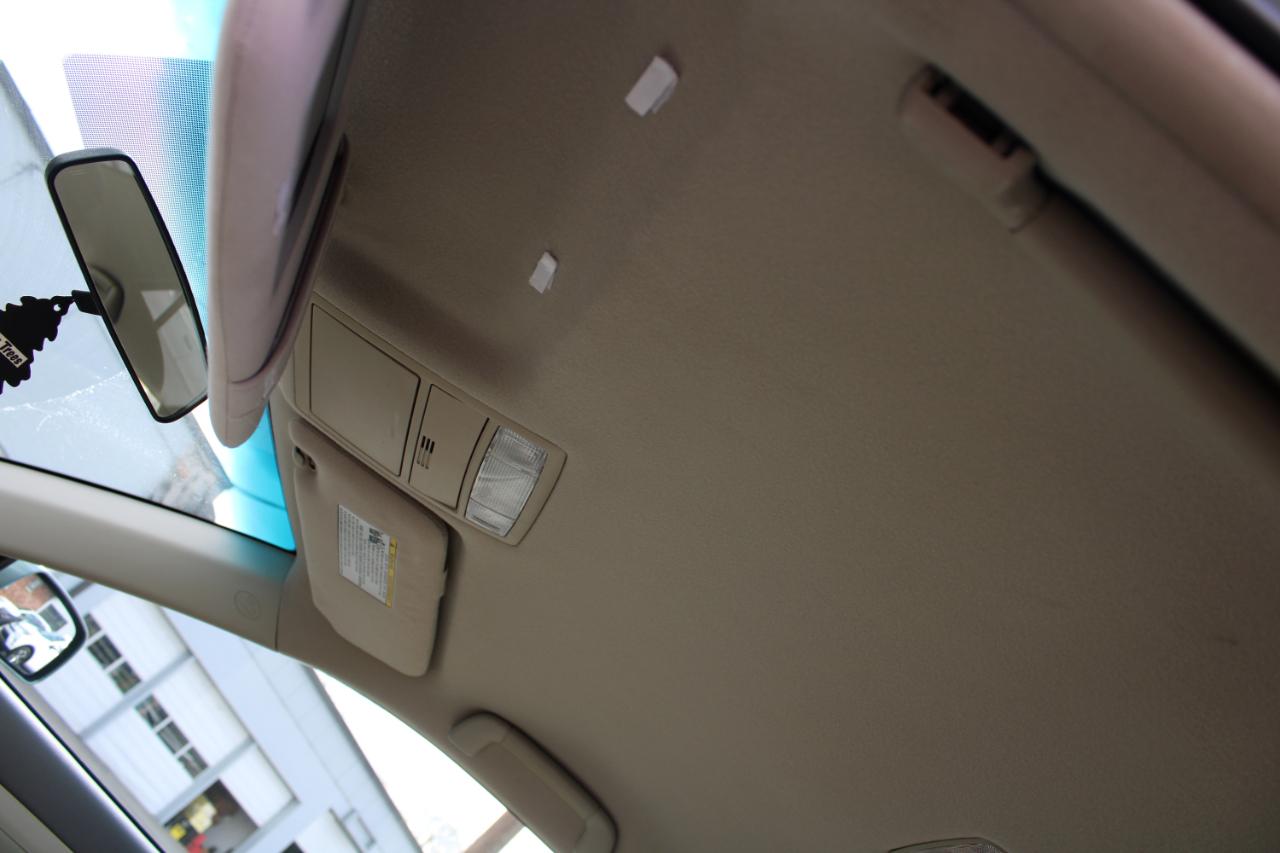 Toyota Camry 4dr Sdn I4 Man (Natl) 2010