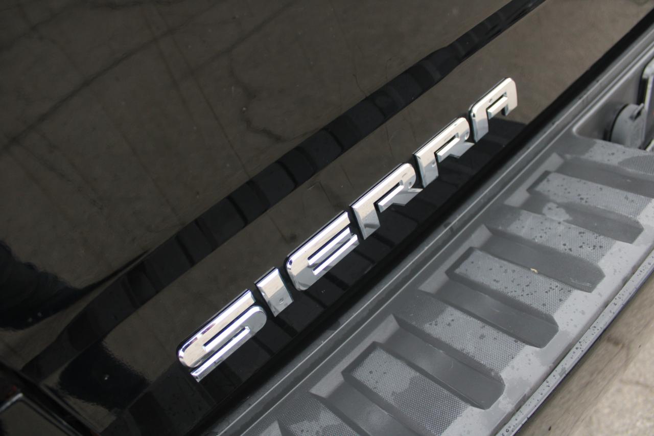 GMC Sierra 1500 4WD Double Cab 143.5" SLT 2015