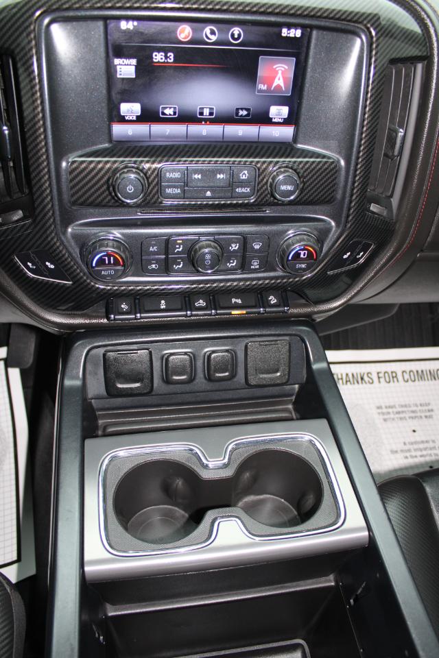 GMC Sierra 1500 4WD Double Cab 143.5" SLT 2015