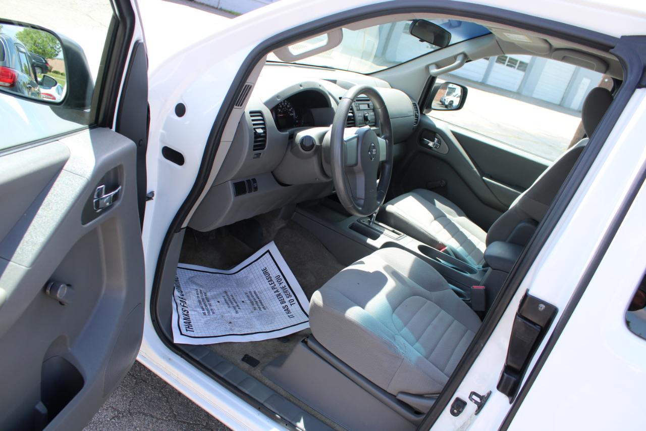 Nissan Frontier 2WD King Cab I4 Auto S 2013