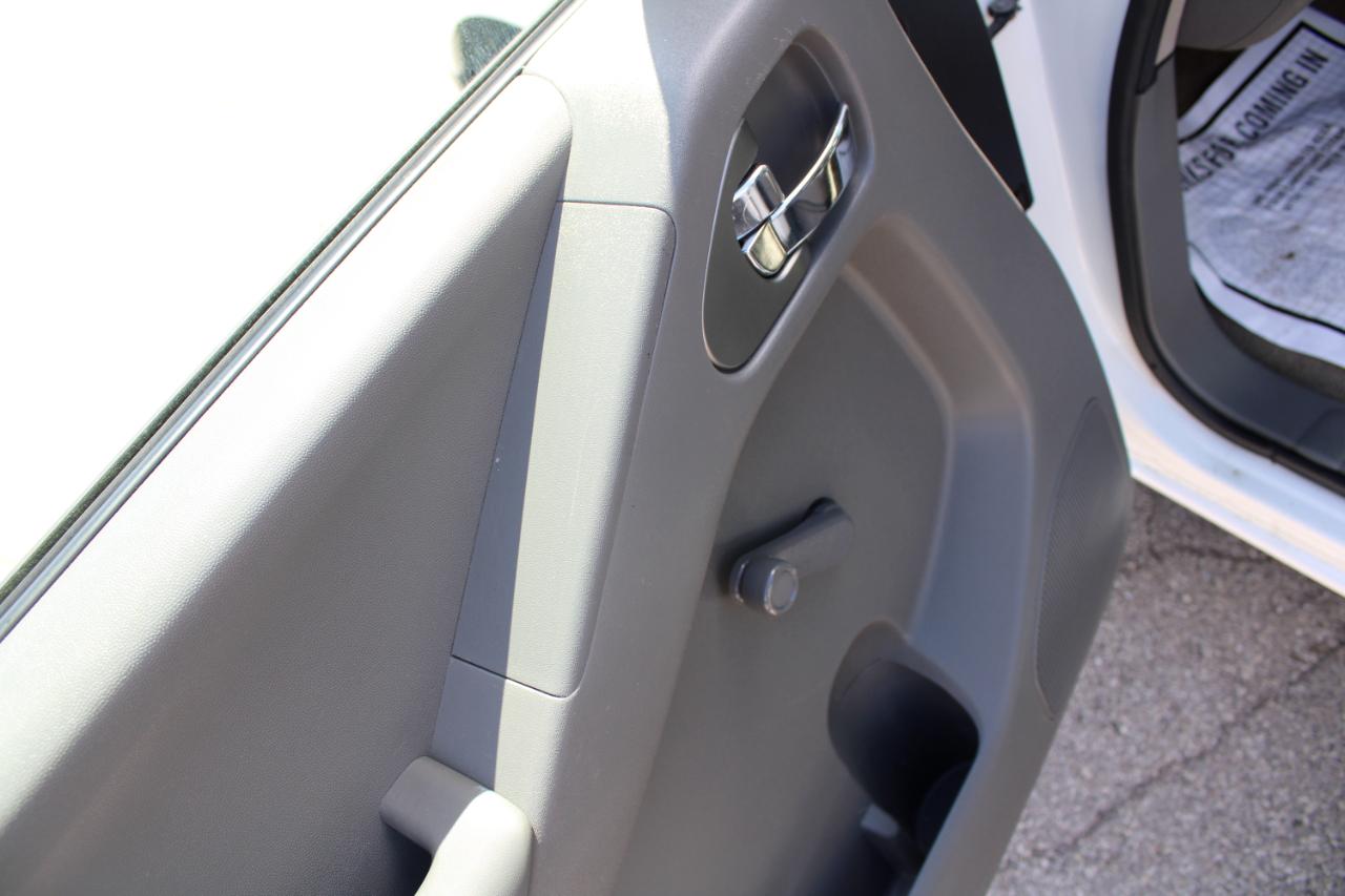 Nissan Frontier 2WD King Cab I4 Auto S 2013