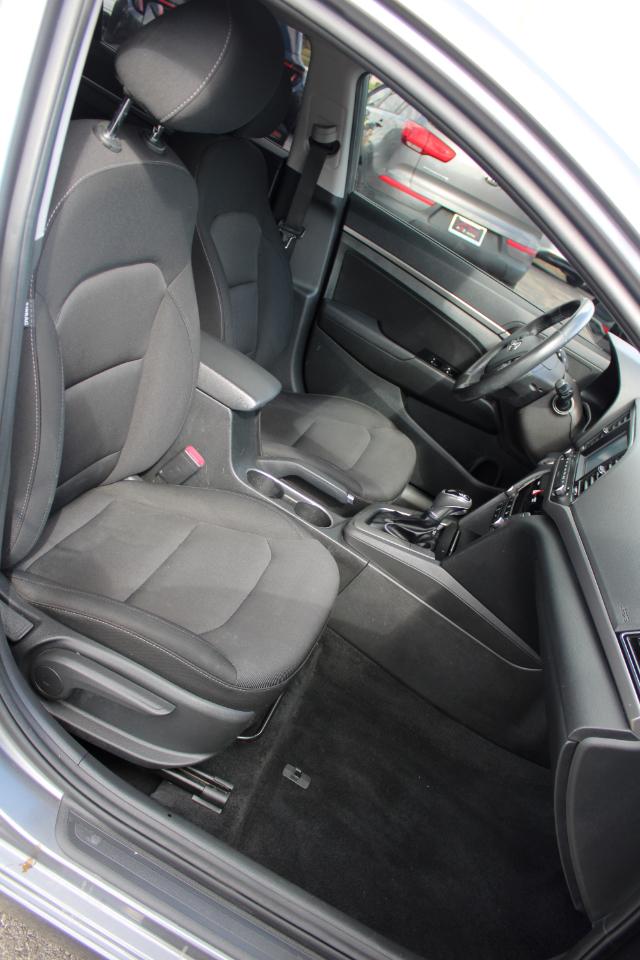 Hyundai Elantra Value Edition 2.0L Auto (Alabama) 2018