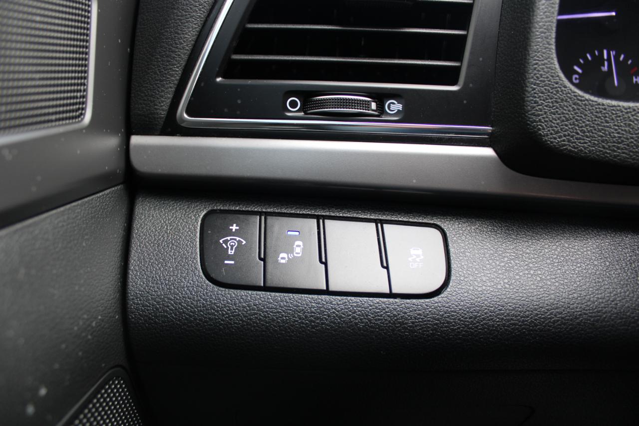 Hyundai Elantra Value Edition 2.0L Auto (Alabama) 2018