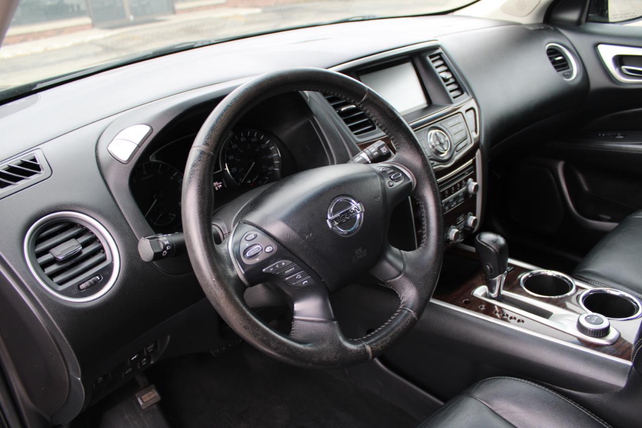 Nissan Pathfinder 4WD 4dr SL 2013