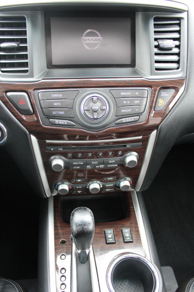 Nissan Pathfinder 4WD 4dr SL 2013