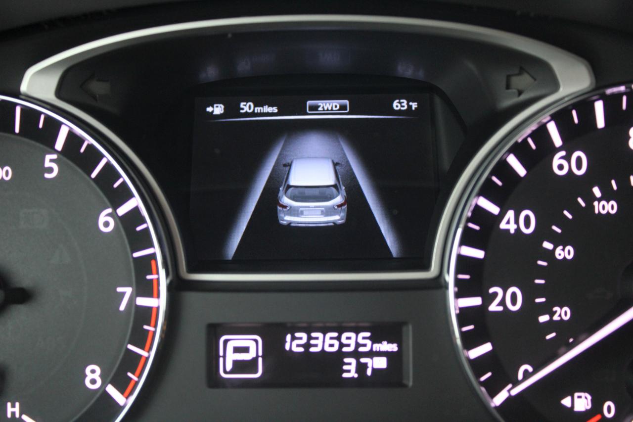 Nissan Pathfinder 4WD 4dr SL 2013