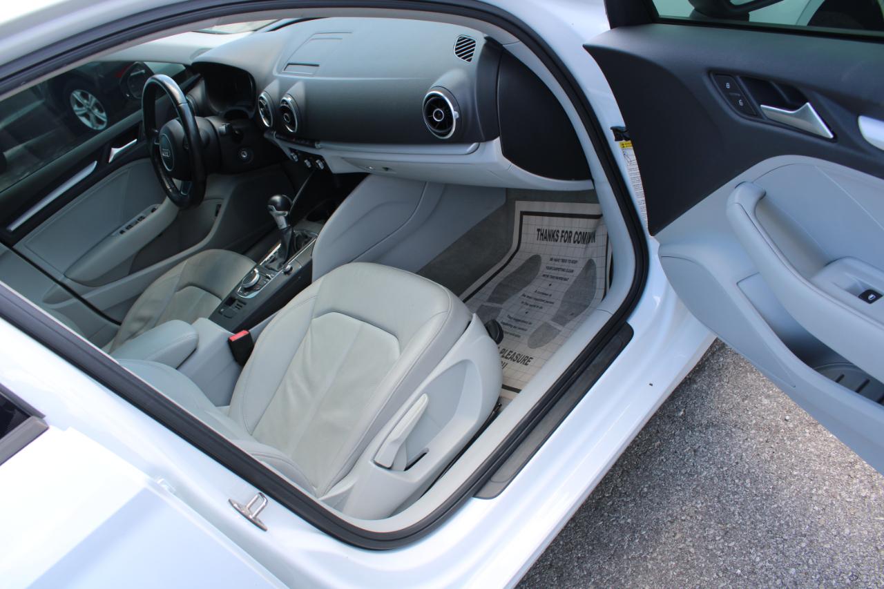 Audi A3 4dr Sdn FWD 1.8T Premium 2015