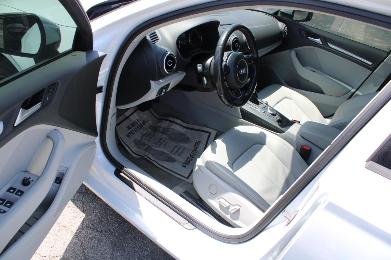 Audi A3 4dr Sdn FWD 1.8T Premium 2015