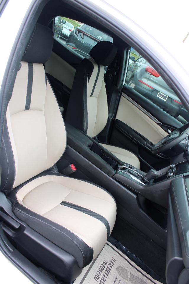 Honda Civic Hatchback EX CVT 2017