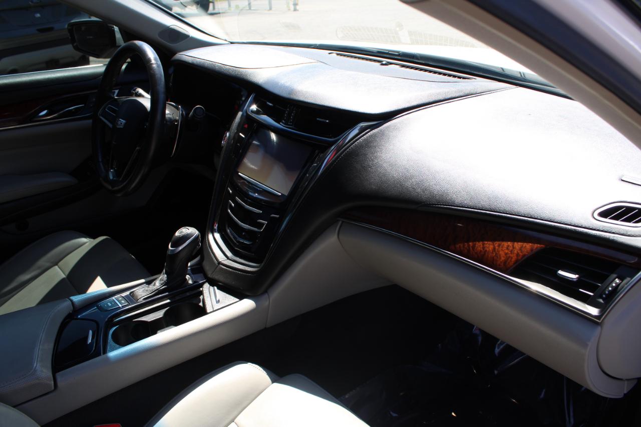 Cadillac CTS Sedan 4dr Sdn 2.0L Turbo Luxury AWD 2015