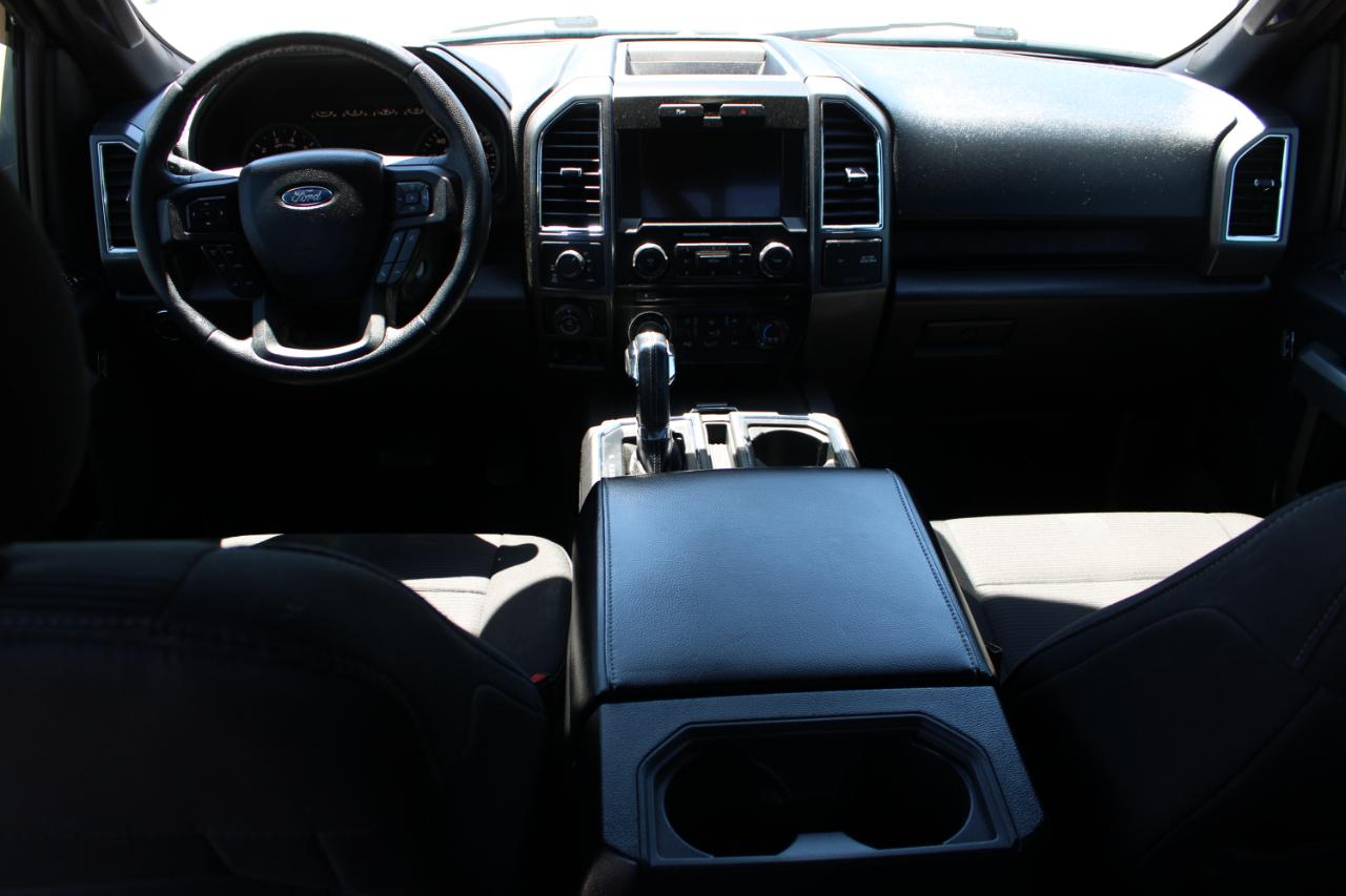 Ford F-150 4WD SuperCrew 145" XLT 2016