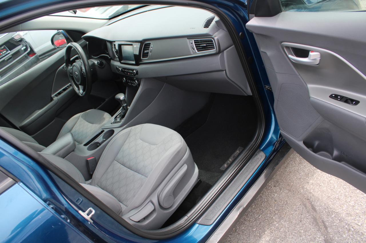 Kia Niro LX FWD 2019