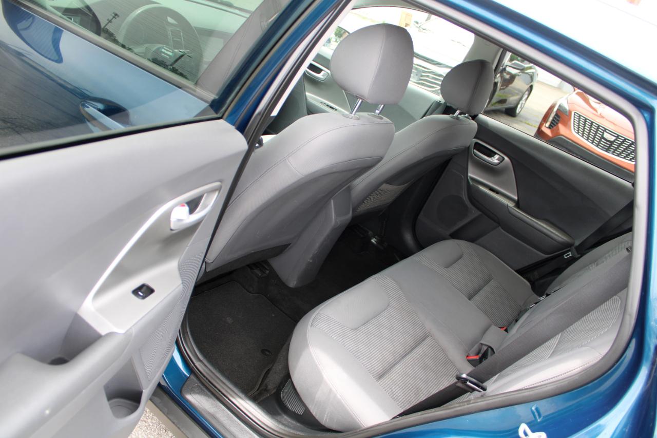 Kia Niro LX FWD 2019