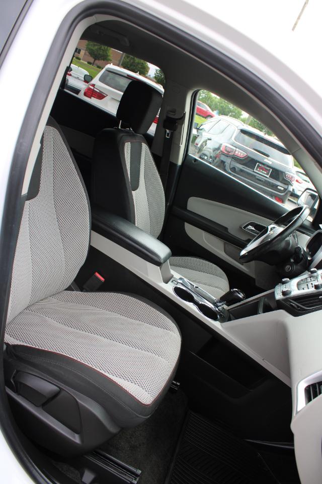 Chevrolet Equinox AWD 4dr LT w/1LT 2017