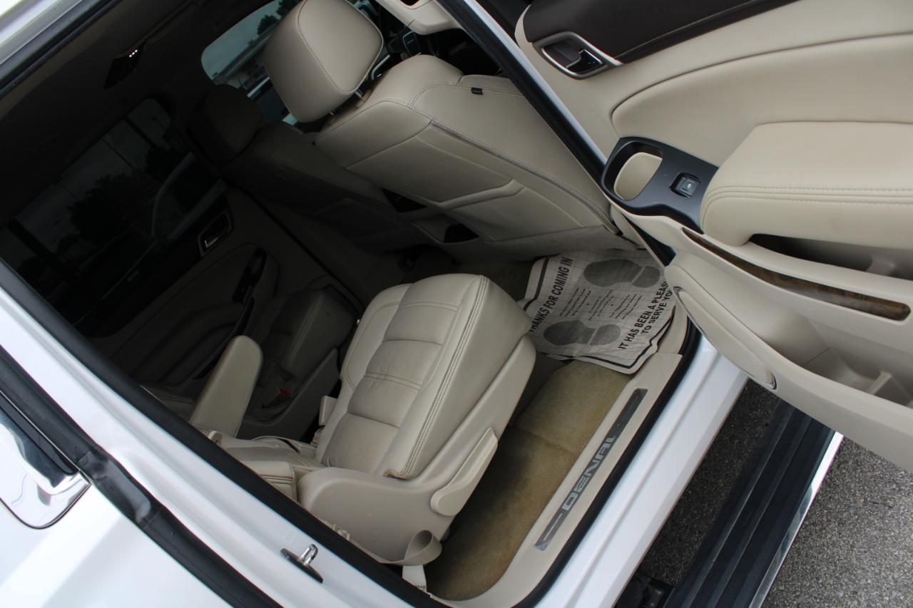 GMC Yukon XL 2WD 4dr Denali 2018