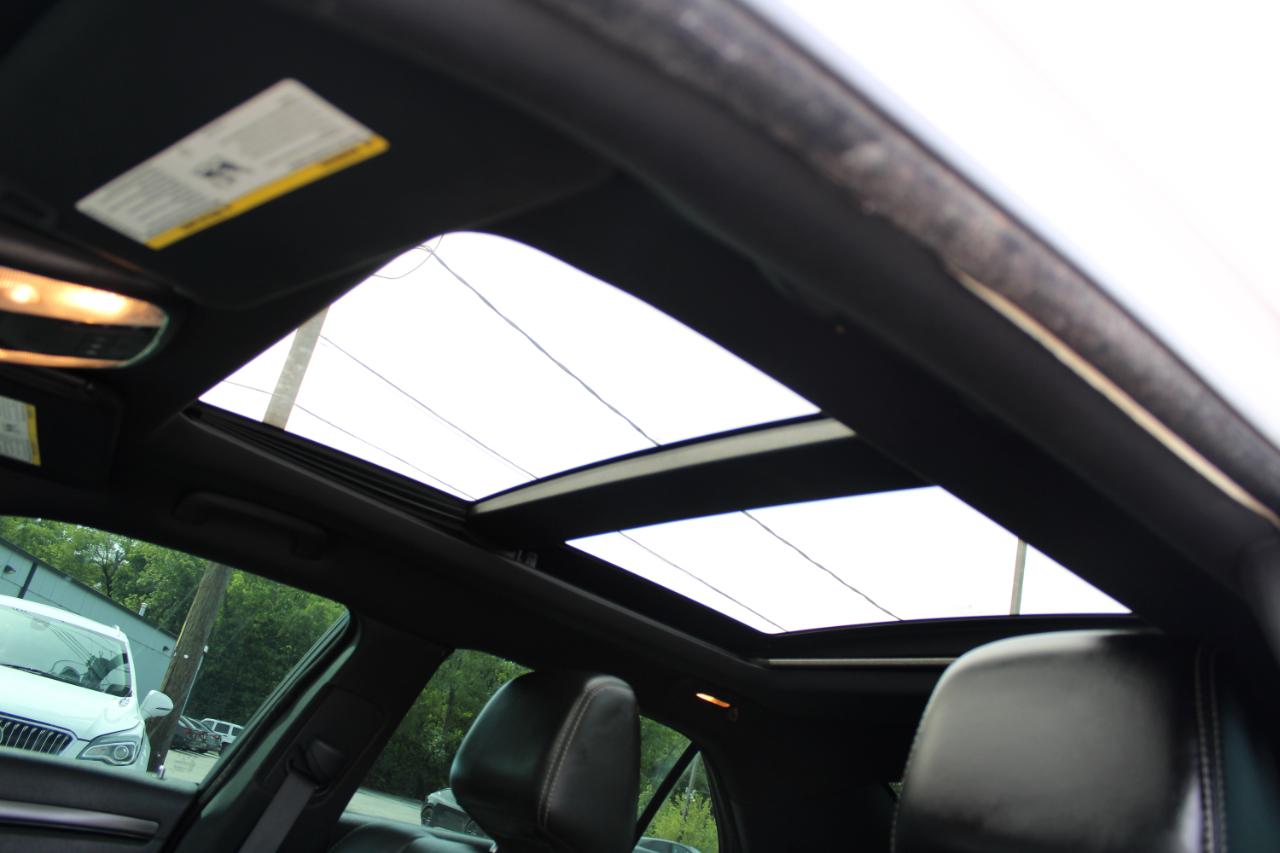 Chrysler 300 4dr Sdn 300S AWD 2015