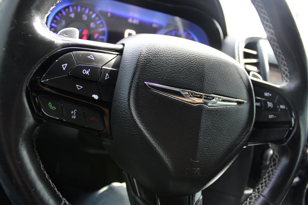 Chrysler 300 4dr Sdn 300S AWD 2015