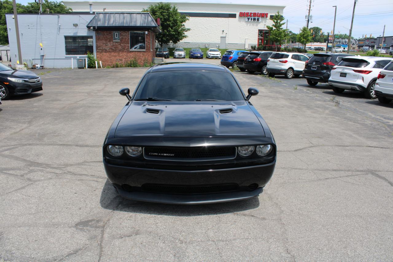 Dodge Challenger 2dr Cpe SXT 2014