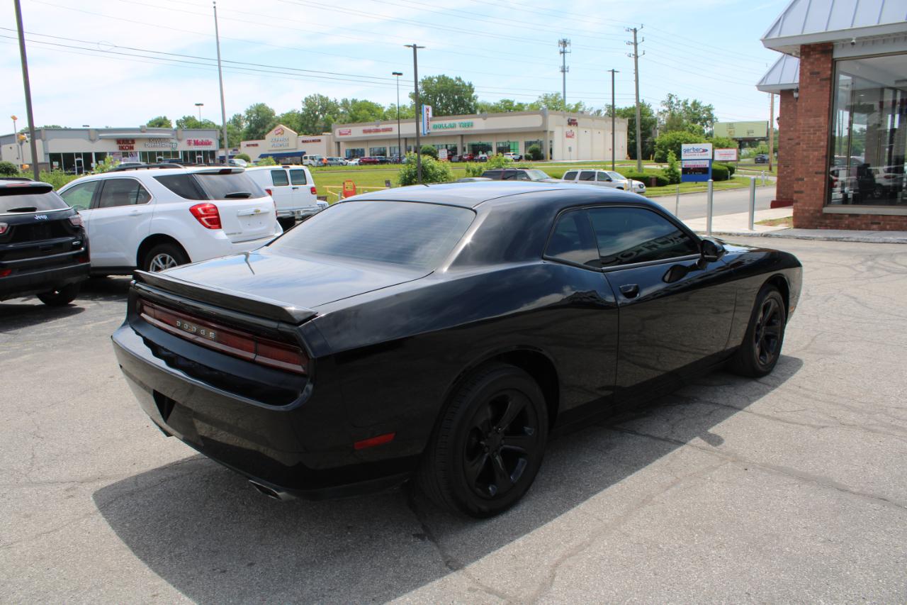 Dodge Challenger 2dr Cpe SXT 2014