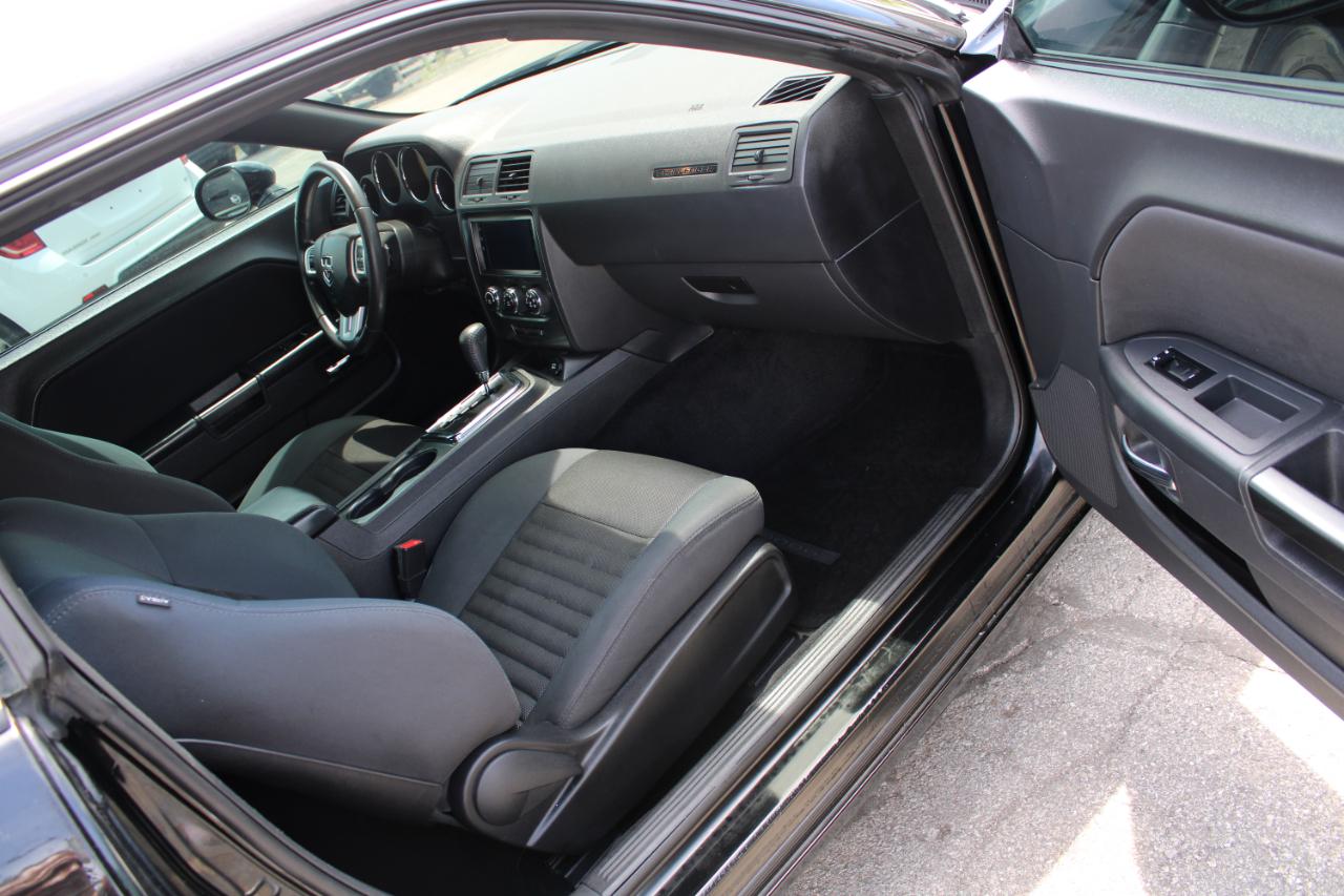 Dodge Challenger 2dr Cpe SXT 2014