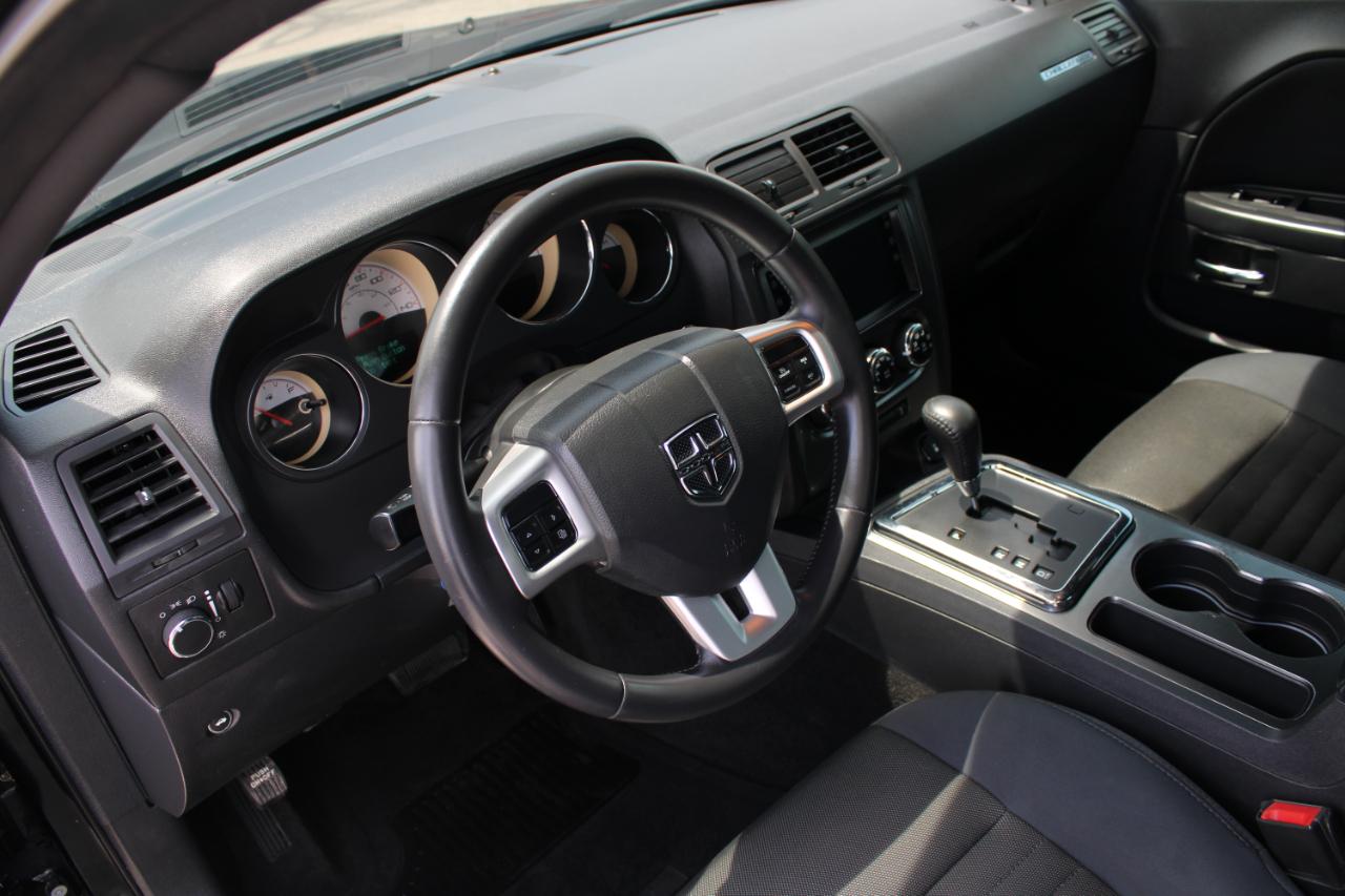 Dodge Challenger 2dr Cpe SXT 2014