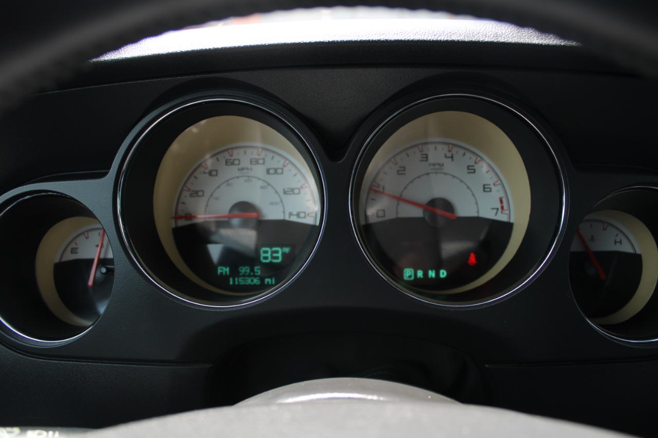 Dodge Challenger 2dr Cpe SXT 2014
