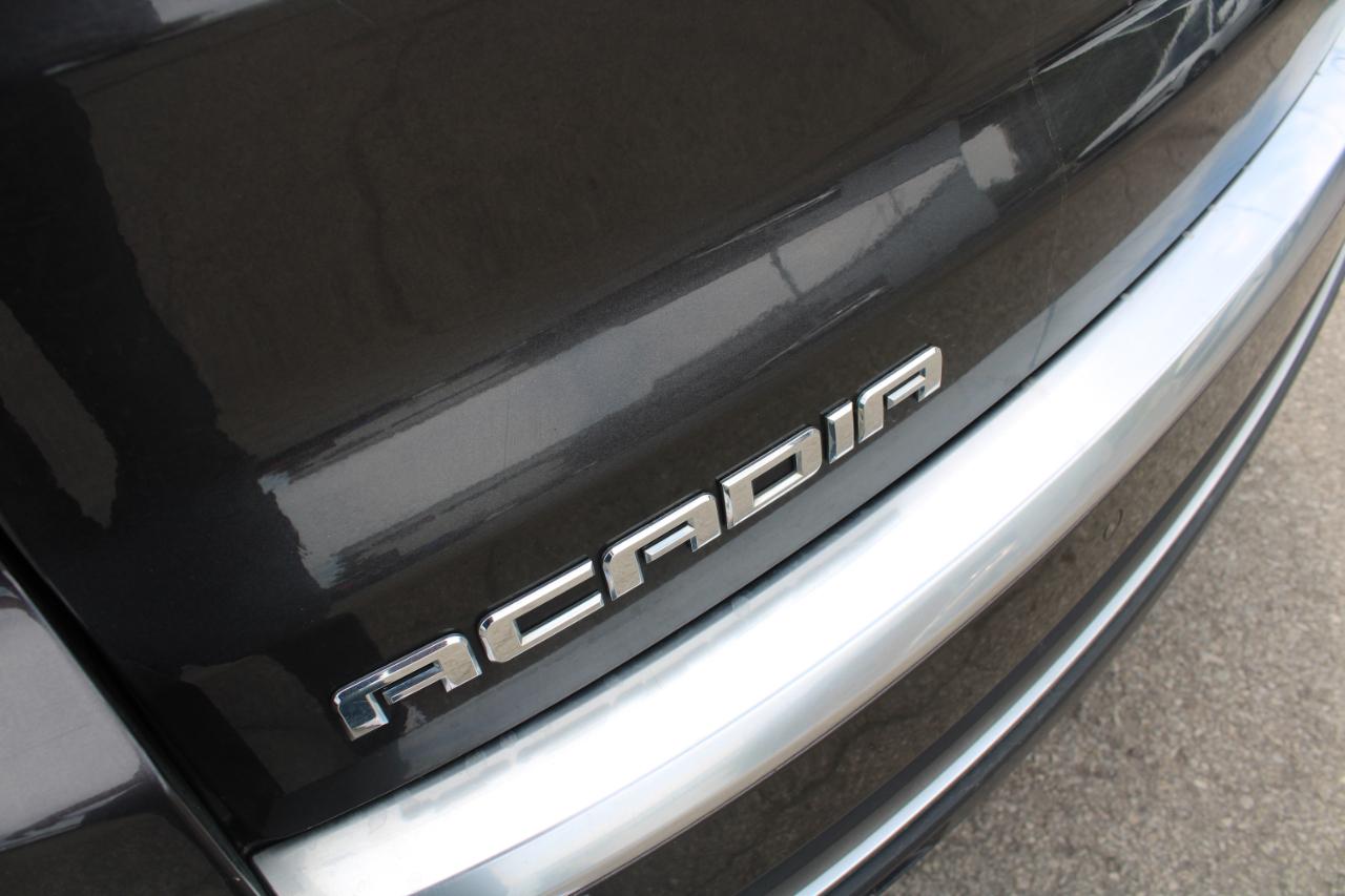 GMC Acadia AWD 4dr SLE w/SLE-2 2015